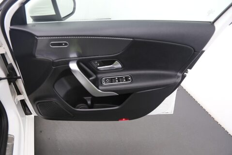 Mercedes-Benz A Class A 200 SPORT EXECUTIVE 20