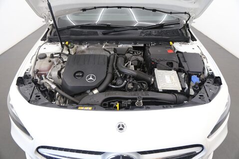 Mercedes-Benz A Class A 200 SPORT EXECUTIVE 28