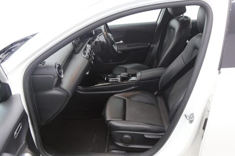 Mercedes-Benz A Class A 200 SPORT EXECUTIVE 23