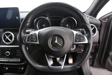 Mercedes-Benz A Class A 200 AMG LINE PREMIUM 10