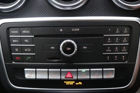 Mercedes-Benz A Class A 200 AMG LINE PREMIUM 17
