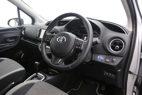 Toyota Yaris VVT-I Y20 21