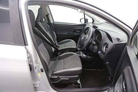 Toyota Yaris VVT-I Y20 20