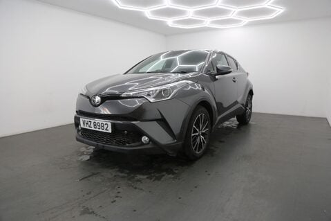 Toyota C-HR EXCEL 3