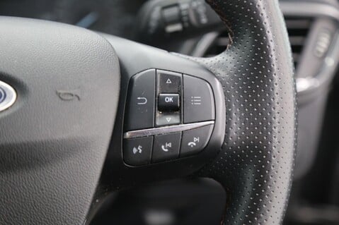 Ford Fiesta ST-LINE EDITION 12