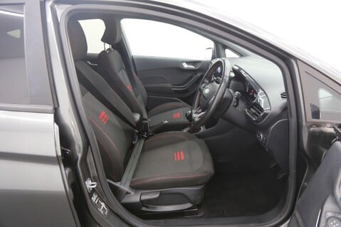 Ford Fiesta ST-LINE EDITION 20