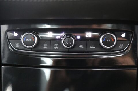 Vauxhall Grandland X ELITE NAV 17