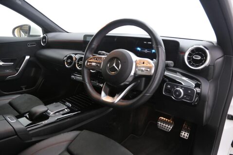 Mercedes-Benz A Class A 200 D AMG LINE EXECUTIVE 21