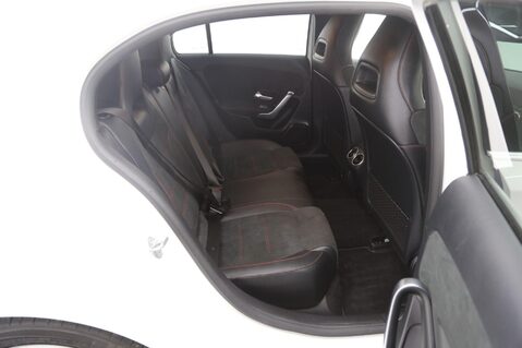 Mercedes-Benz A Class A 200 D AMG LINE EXECUTIVE 22