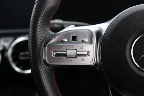 Mercedes-Benz A Class A 200 D AMG LINE EXECUTIVE 11