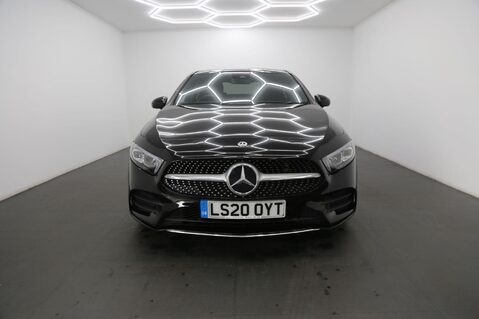 Mercedes-Benz A Class A 200 AMG LINE EXECUTIVE 2