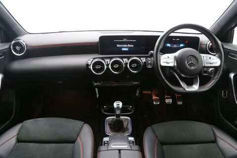 Mercedes-Benz A Class A 200 AMG LINE EXECUTIVE 9