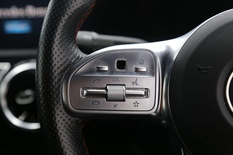 Mercedes-Benz A Class A 200 AMG LINE EXECUTIVE 11