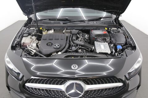 Mercedes-Benz A Class A 200 AMG LINE EXECUTIVE 27