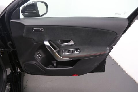 Mercedes-Benz A Class A 200 AMG LINE EXECUTIVE 19