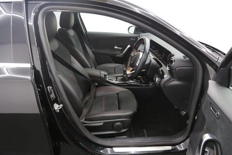 Mercedes-Benz A Class A 200 AMG LINE EXECUTIVE 20