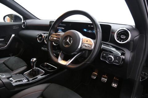 Mercedes-Benz A Class A 200 AMG LINE EXECUTIVE 21