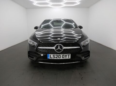 Mercedes-Benz A Class A 200 AMG LINE EXECUTIVE 2