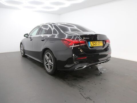 Mercedes-Benz A Class A 200 AMG LINE EXECUTIVE 7