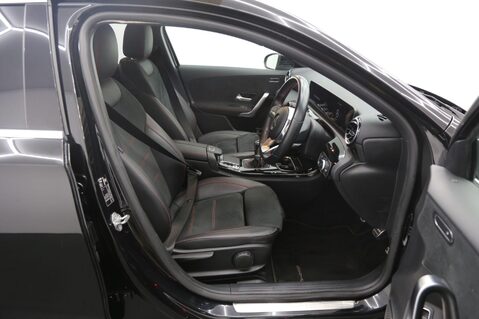 Mercedes-Benz A Class A 200 AMG LINE EXECUTIVE 20