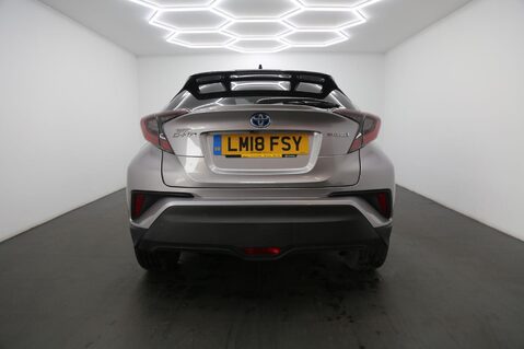 Toyota C-HR DYNAMIC 6