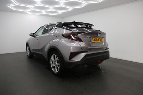 Toyota C-HR DYNAMIC 7
