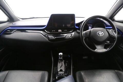 Toyota C-HR DYNAMIC 9
