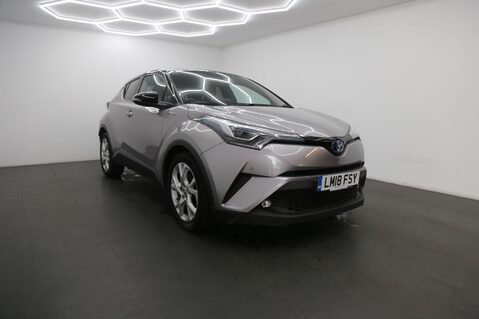 Toyota C-HR DYNAMIC 1