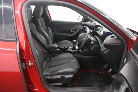 Peugeot 2008 PURETECH S/S GT LINE 21