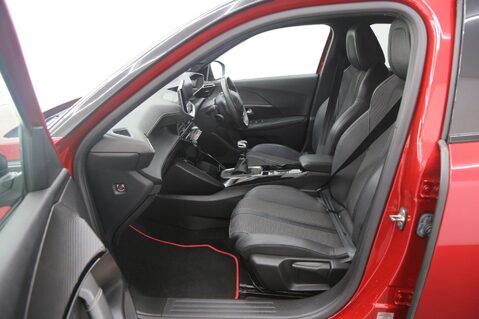Peugeot 2008 PURETECH S/S GT LINE 23