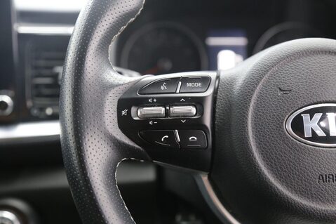 Kia Stonic GT-LINE ISG 11