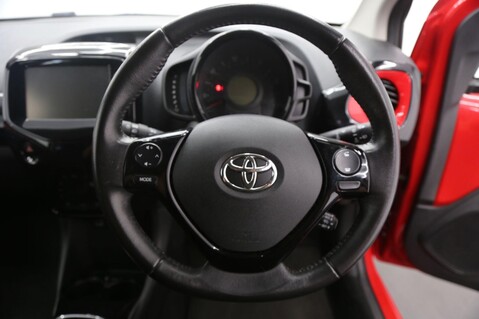 Toyota Aygo VVT-I X-CITE 4 10
