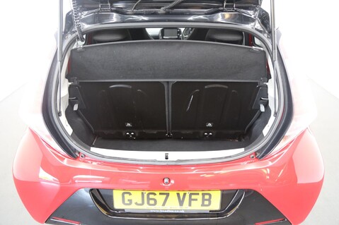 Toyota Aygo VVT-I X-CITE 4 26
