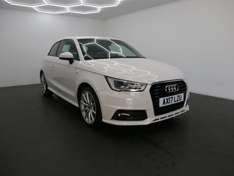 Audi A1 TFSI S LINE