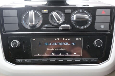 Volkswagen Up UP BY BEATS 13