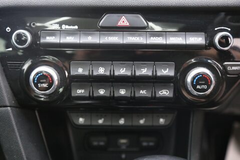 Kia Sportage CRDI GT-LINE S ISG 17