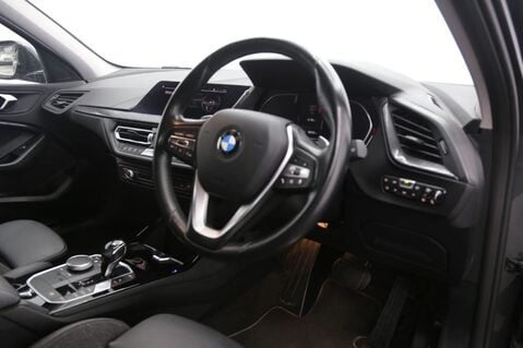 BMW 1 Series 120D XDRIVE SPORT 22