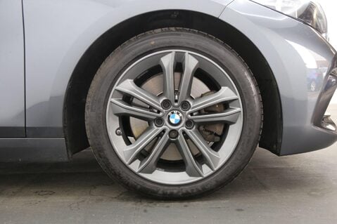 BMW 1 Series 120D XDRIVE SPORT 27