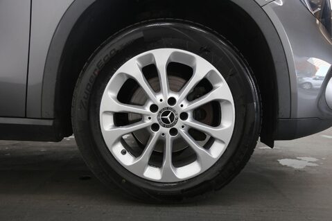 Mercedes-Benz GLA GLA 200 D SE 27