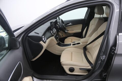 Mercedes-Benz GLA GLA 200 D SE 23