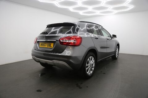 Mercedes-Benz GLA GLA 200 D SE 5