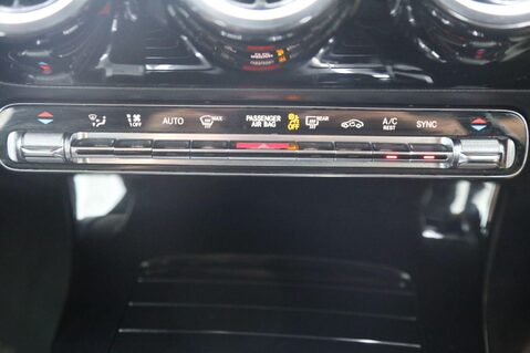Mercedes-Benz A Class A 200 AMG LINE 18