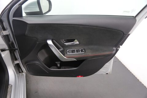 Mercedes-Benz A Class A 200 AMG LINE 20