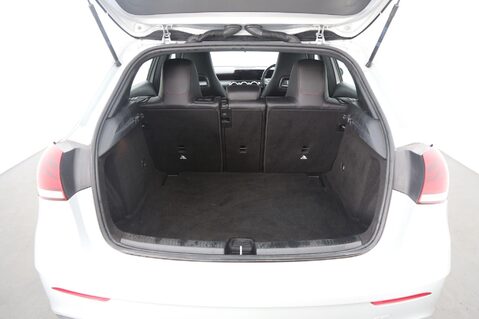 Mercedes-Benz A Class A 200 AMG LINE 26