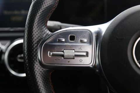Mercedes-Benz A Class A 200 AMG LINE 11