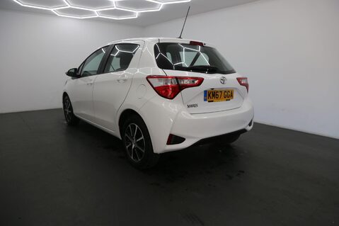 Toyota Yaris VVT-I ICON TECH 7