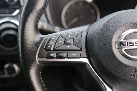 Nissan Juke DIG-T N-CONNECTA 11