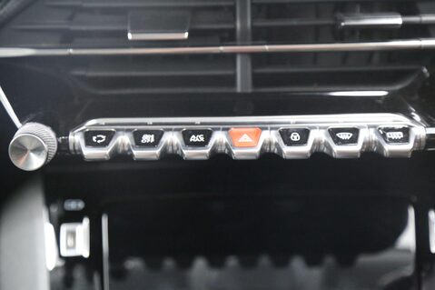 Peugeot 2008 PURETECH S/S ALLURE 18