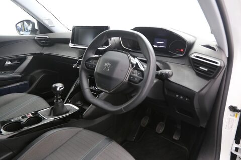 Peugeot 2008 PURETECH S/S ALLURE 22