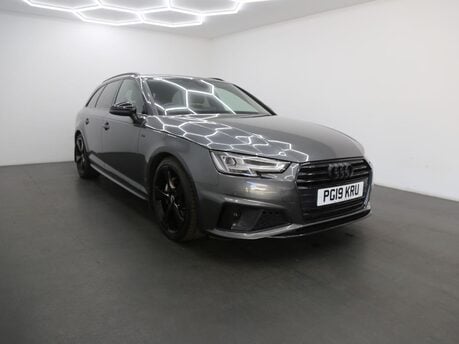 Audi A4 AVANT TFSI S LINE BLACK EDITION